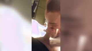 Pompino amica nuda con bel culo