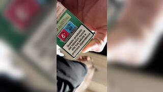 Upskirt bella gnocca italiana in minigonna