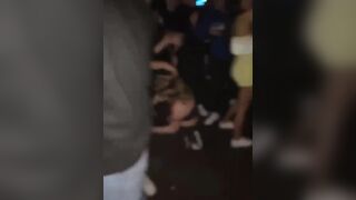 Pompa in discotefa fidanzata italiana