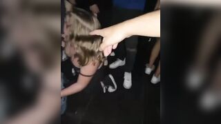 Pompa in discotefa fidanzata italiana