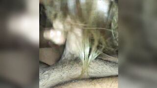 Se lo mangia il cazzo