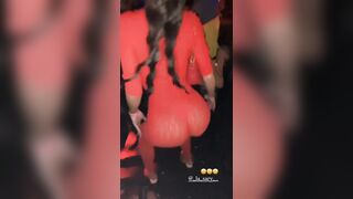 Quelle che lo fanno rizzare in discoteca