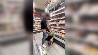 Shinr4 pompino e scopata al supermercato OF