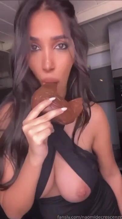 Naomi De Crescenzo che brava di bocca