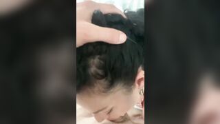 Te la meritavi una bella succhiata! Era tanto che non mi facevi un pompino