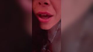 Sono una bimba cattiva malata di cazzo