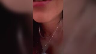 Sono una bimba cattiva malata di cazzo