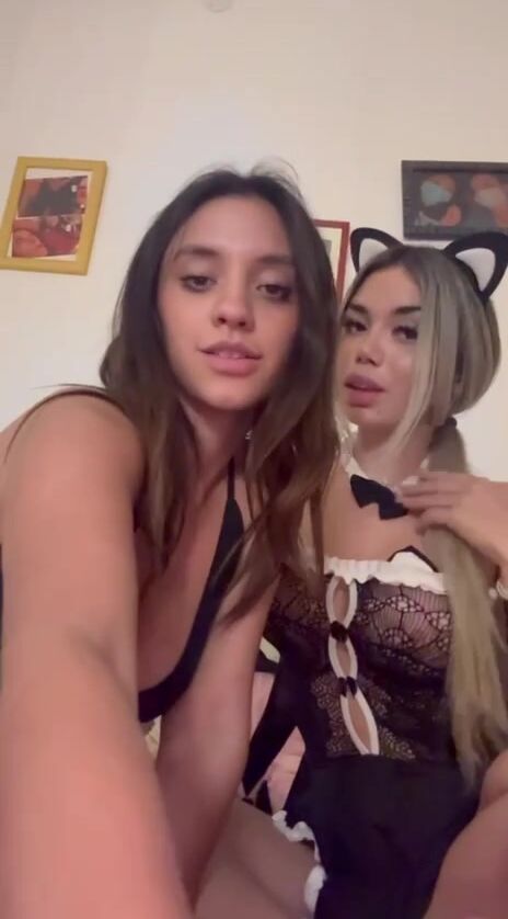 Ragazze italiane filmino lesbo fetish OF