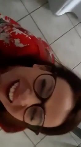 Puttana succhiami il cazzo che il cornuto può solo farsi le seghe