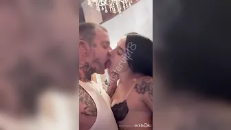 Cubanita amico tatuato video porno su ItPornIt