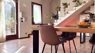 Be4 toglie scopa con studente vergine e timido OF