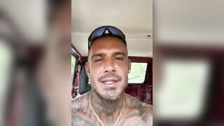 Vuole scoparsi 13 kl di tette