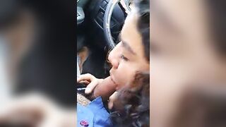 Bocchino in auto fidanzata amatoriale