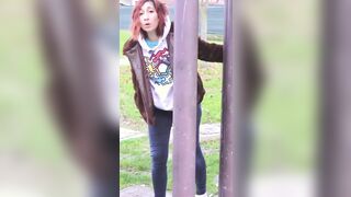 Dacci di mano con lo spruzzo quotidiano vivi lungo e vivi sano