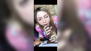 Biondina italiana succhia amico black OF