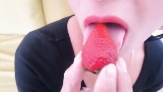 Il tuo cazzo la mia dolce fragola