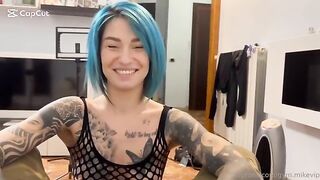 Complimenti era un sacco che non vedevo tanta sborra OF