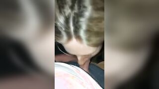 SBORRALE IN FACCIA - Succhia il cazzo davanti al cornuto