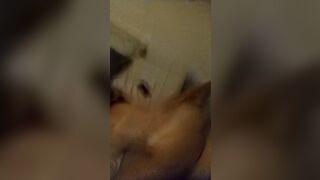 Fidanzata alla pecorina dopo una serata in discoteca