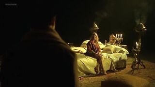 Valeria Marini nuda - Bunuel y la mesa del rey Salomon (2001)