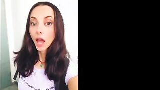 Esibizionismo e pompino in ostello