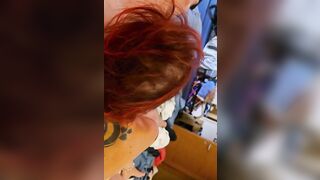 Pompino amatoriale moglie italiana rossa tatuata