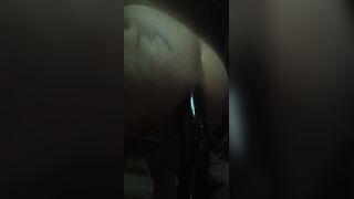 Mi rompo il culo amo tanto i cazzi enormi che mi scopano