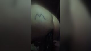 Mi rompo il culo amo tanto i cazzi enormi che mi scopano