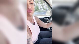 Pompino in macchina Priscilla Salerno