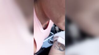 Pompino in macchina Priscilla Salerno