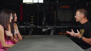 Martina ed Eva threesome interraziale anale magnifico