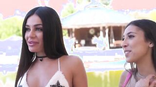 Martina ed Eva threesome interraziale anale magnifico