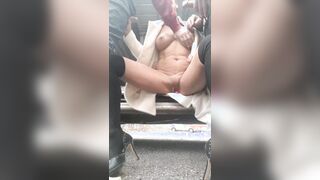 Con 2 camionisti nel parcheggio che mi sborrano in faccia