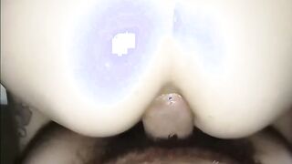 Fa male nel culo ma continua