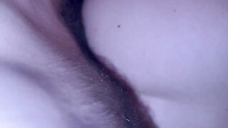 Riempio con gioia la fica pelosa di Claudia