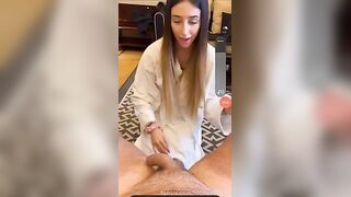 M1chelle scopata da amico che le sborra sulla pancia OF