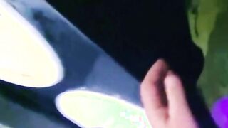 C'hai la sborra ovunque - Quasi beccati in un bango pubblico