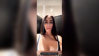 Mi piace fare la maiala sono tutta bagnata OF