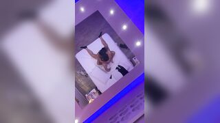 Quanto sei puttana che bella pucchiacca che tiene