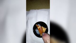 Il dolce è servito,goditelo troia