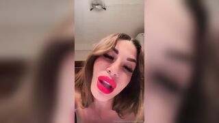 Facciamo pace? Ti va di giocare con Me? Joi amatoriale Tettona italiana OF