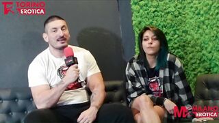 Intervista prima della scena completa TRE PORCELLINI AL PRIVÈ