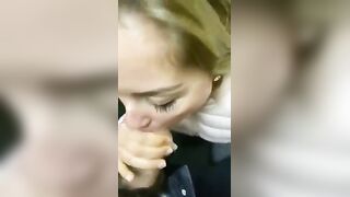 Pompino con ingoio fidanzata in ascensore