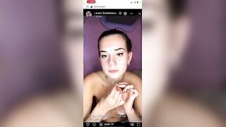 Ragazza tettona italiana Diretta con masturbazione anale OF
