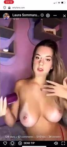 Ragazza tettona italiana Diretta con masturbazione anale OF