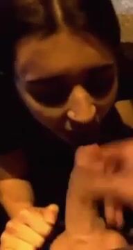 Passa un camionista succhia adesso che ti vengo in faccia