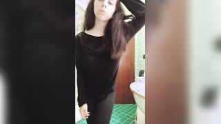 Mora italiana con morbide tettone