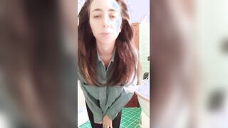 Mora italiana con morbide tettone