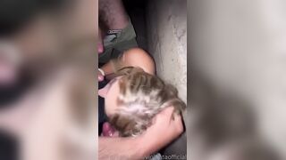 Ragazza bionda napoletana spompina tre amici OF