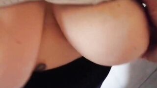 Fatti palpare le tette